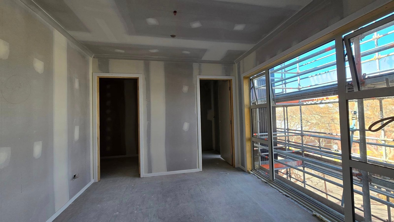Finished room with professional paintwork